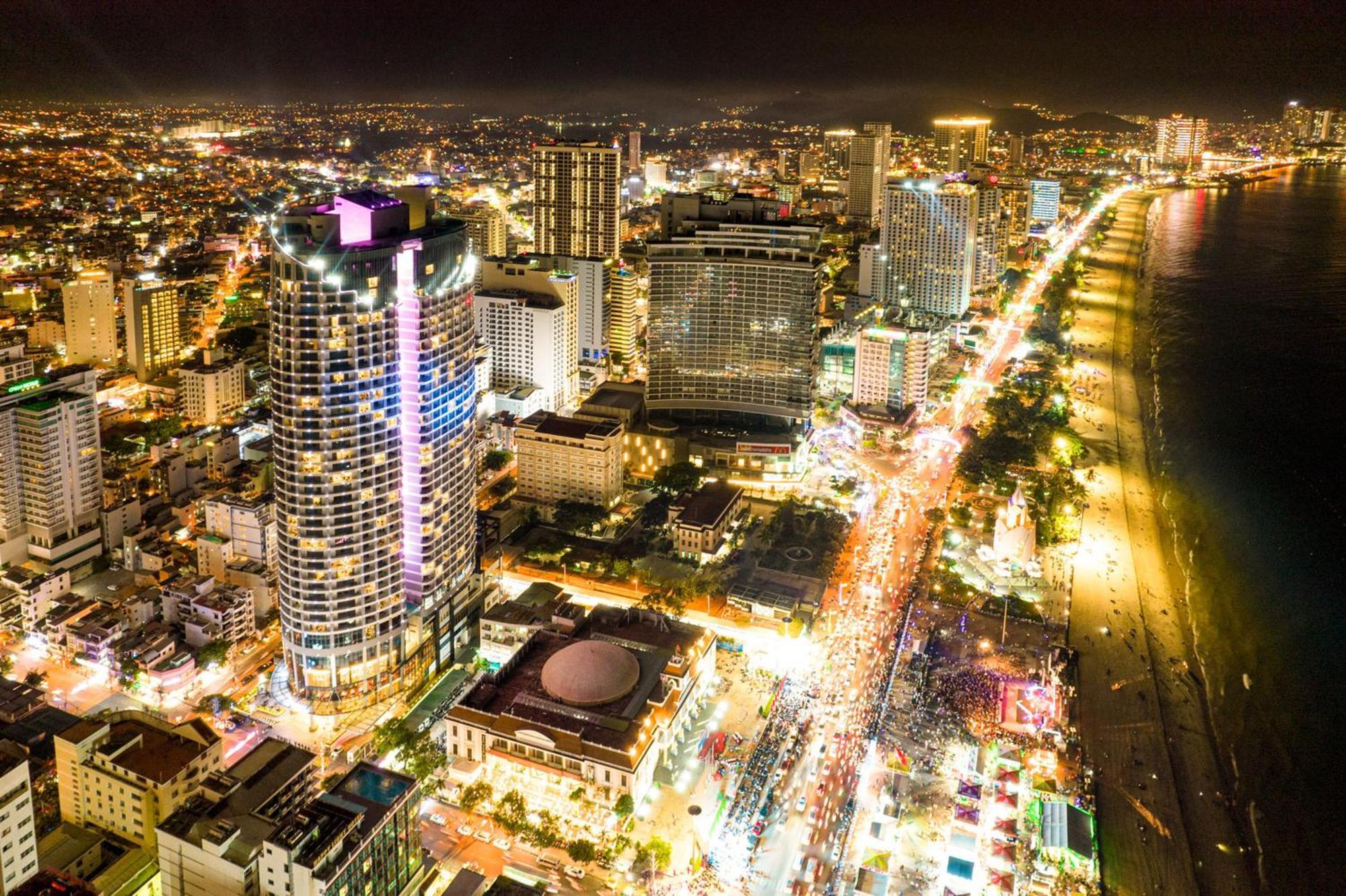 Capital Panorama Apartment Nha Trang Buitenkant foto